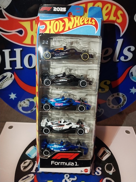 2025 Hot Wheels Formula 1 Race Team 5-pack: Redbull Mercedes