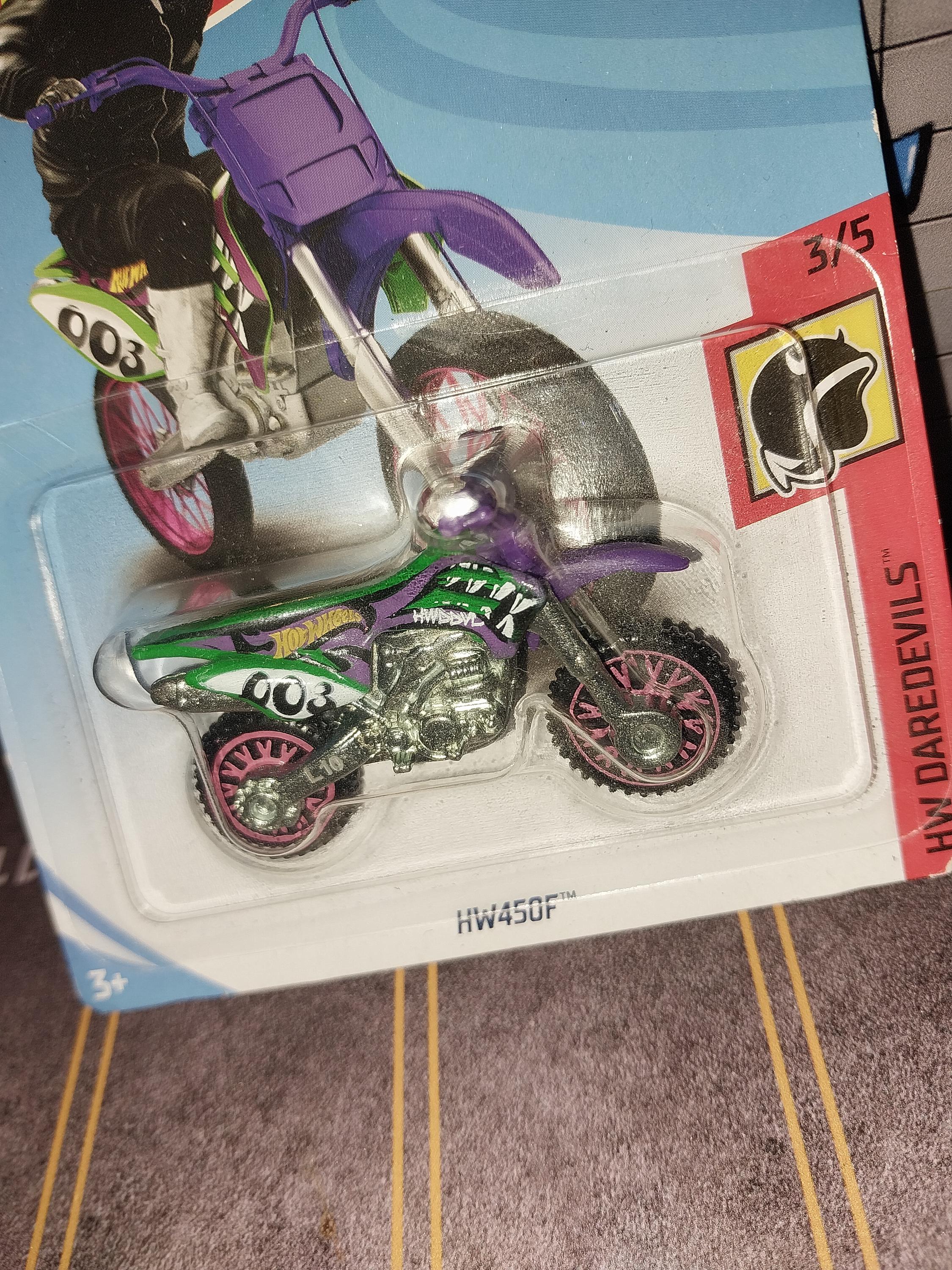 Hotwheels HW450F Dirt Bike From HW Daredevils Series Long Card