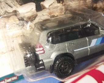 Hot Wheels Car Culture 2005 Toyota Land Cruiser Prado, Scala 1:64, Nuovo, Thailandia 2023