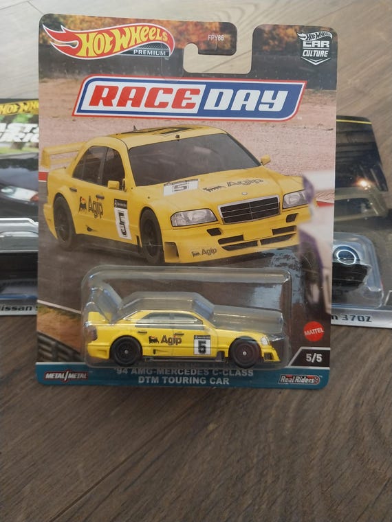 Hotwheels Premium Race Day Car Culture 94 AMG Mercedes C Class DTM