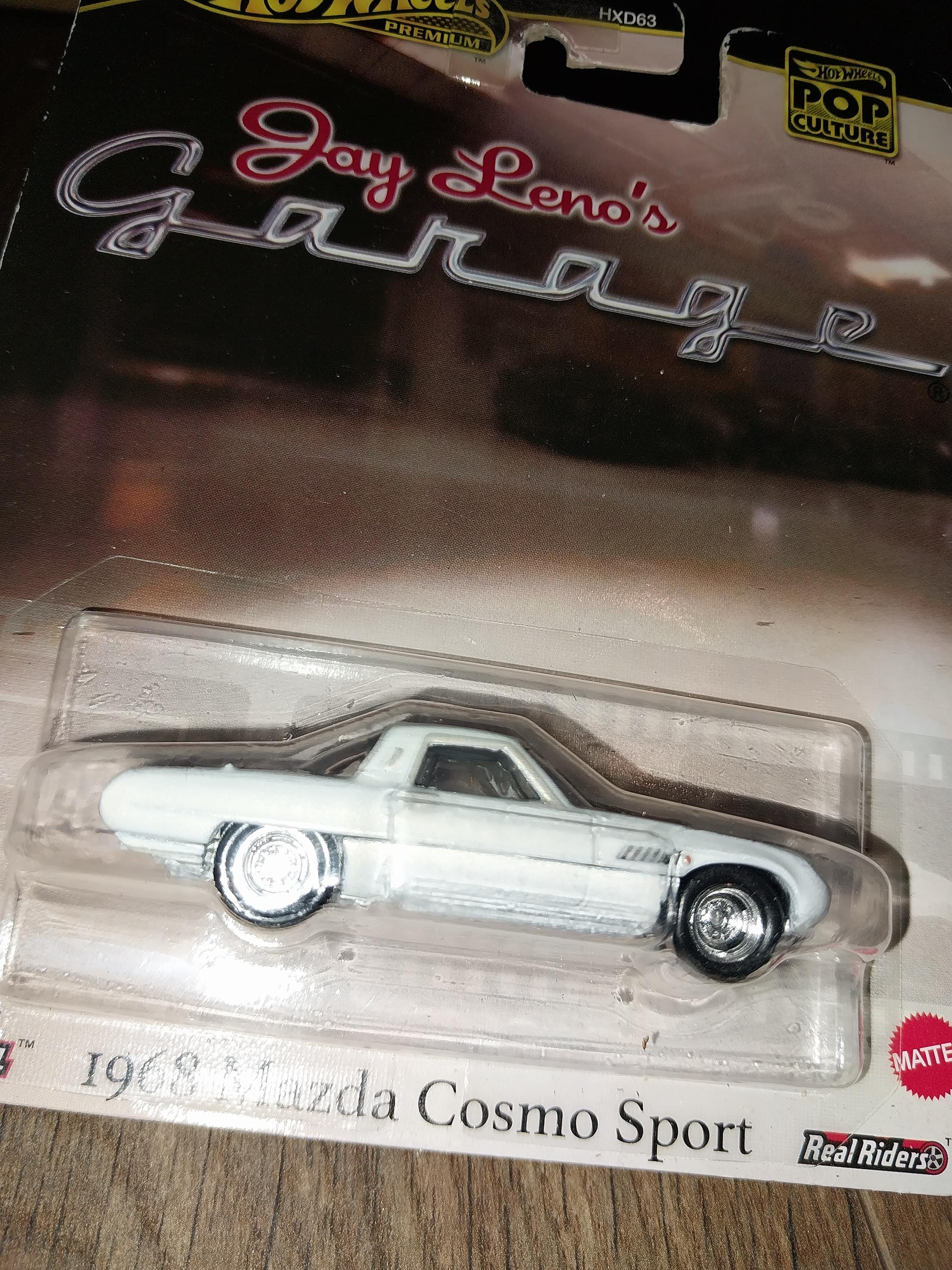 Hotwheels Premium Pop Culture Jay Lenos Garage 1968 Mazda Cosmo