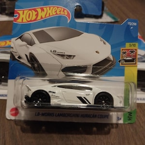 Hotwheels HW Exotics White lbs-Works Lamborghini Huracan Coupé kurz und 2 Lamborghini Sesto Elemento kurz und lang Karte perfektes Geschenk
