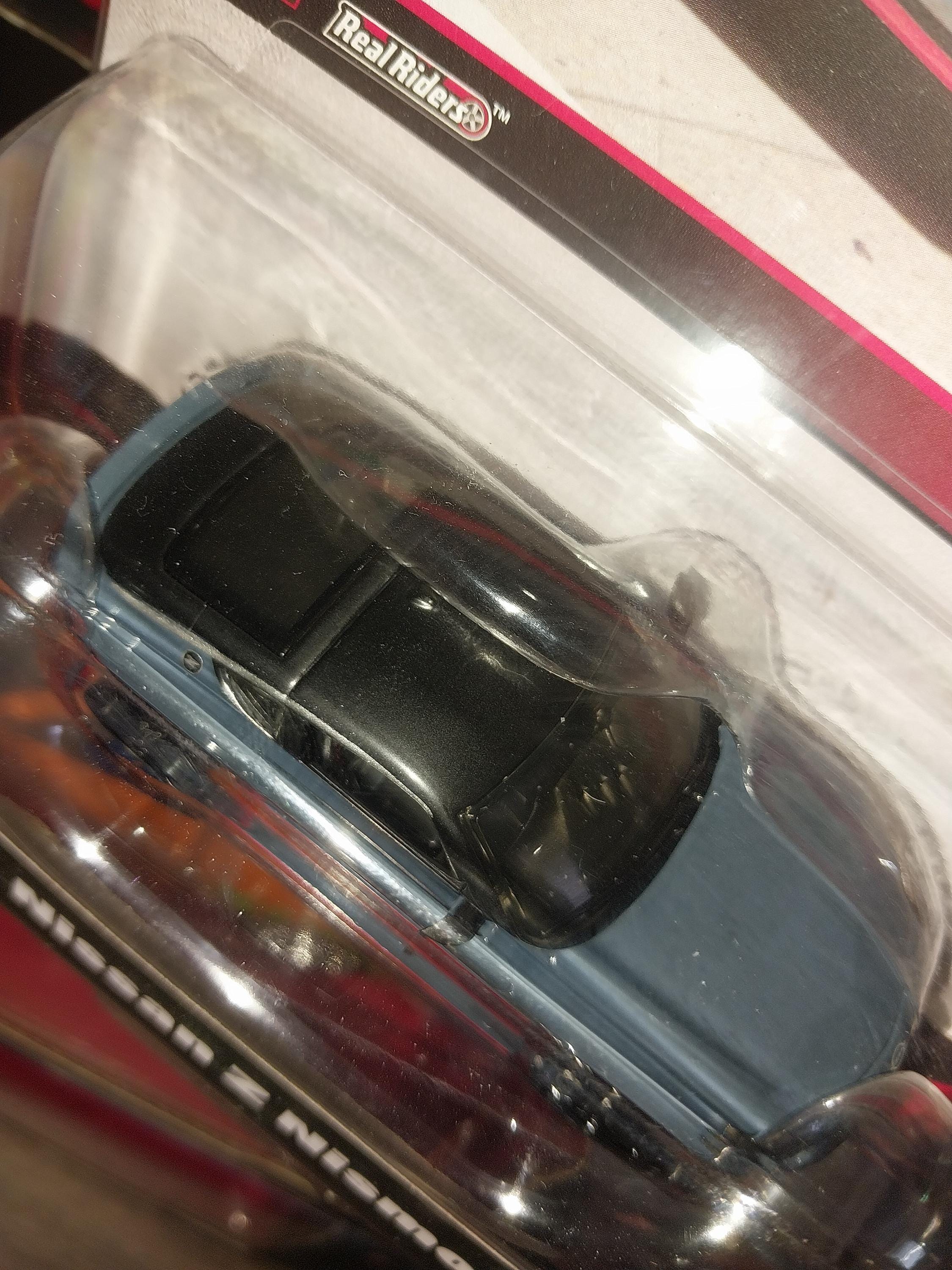 Hotwheels Premium 1:43 Real Riders Gray Nissan Z Nismo