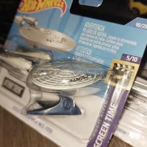 Carte courte Hotwheels Screen Time U.S.S Enterprise NCC-1701 Rare à trouver en bel état, beau cadeau pour tous les âges