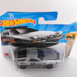 Hotwheels Porsche 928S Safari 75 aniversario. Tarjeta corta rara de encontrar en hermosas condiciones, hermoso regalo para todas las edades.