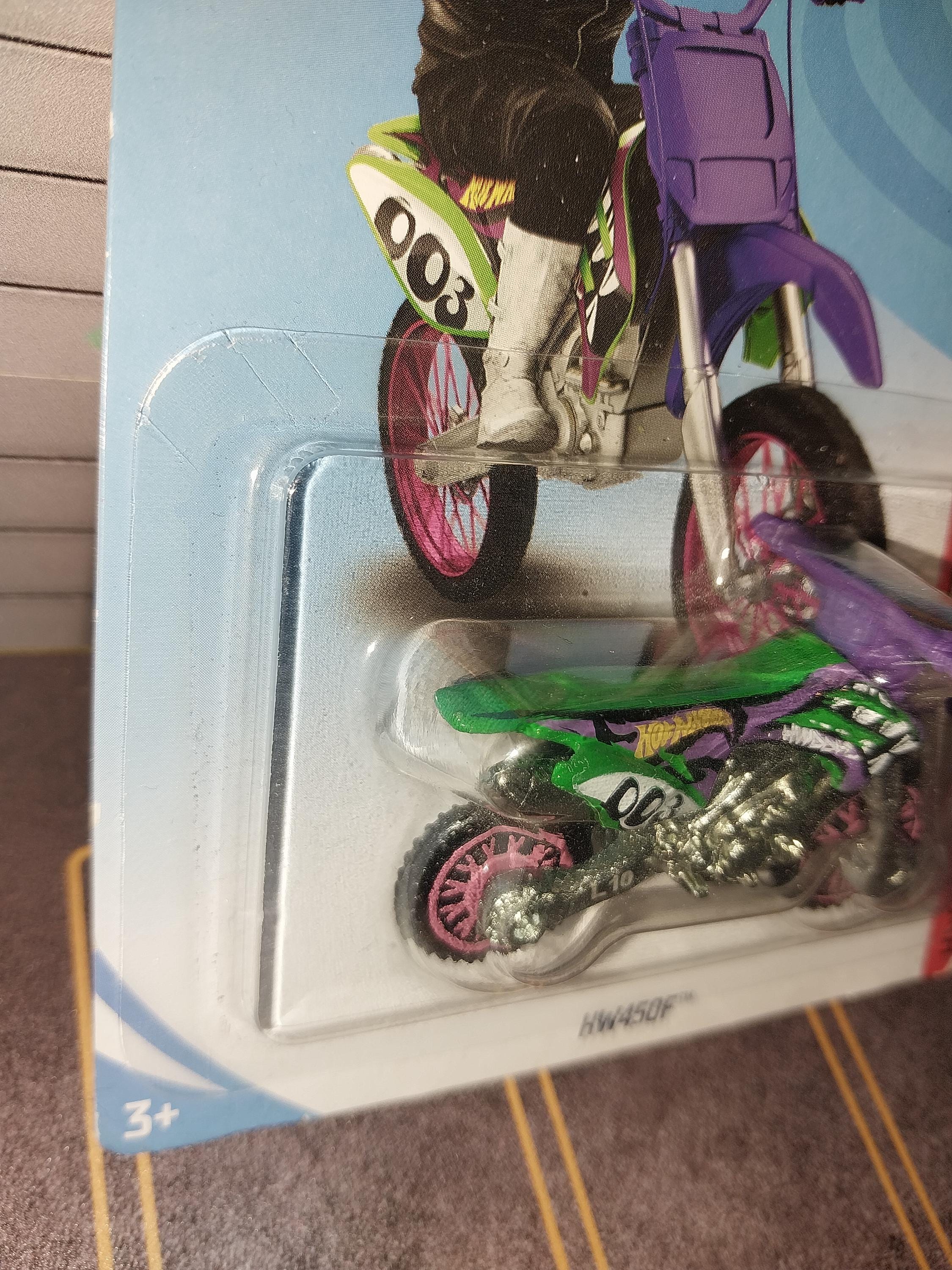 Hotwheels HW450F Dirt Bike From HW Daredevils Series Long Card
