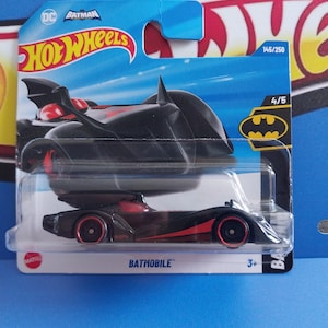 Hot Wheels Batmobile Short Card: DC Comics Diecast Model