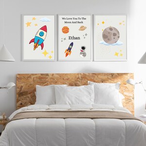 Juego de 3 impresiones de arte de pared con temática espacial personalizadas para guardería, decoración de habitación con nombre personalizado, decoración de habitación infantil, pinturas de nubes, lunas, planetas y estrellas