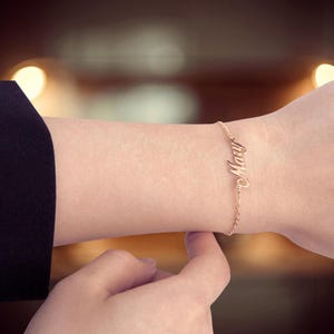 Pulsera con inicial personalizada, pulsera con nombre familiar, regalo para mamá, regalos de dama de honor, regalo del Día de la Madre para la abuela, pulsera con letras personalizadas