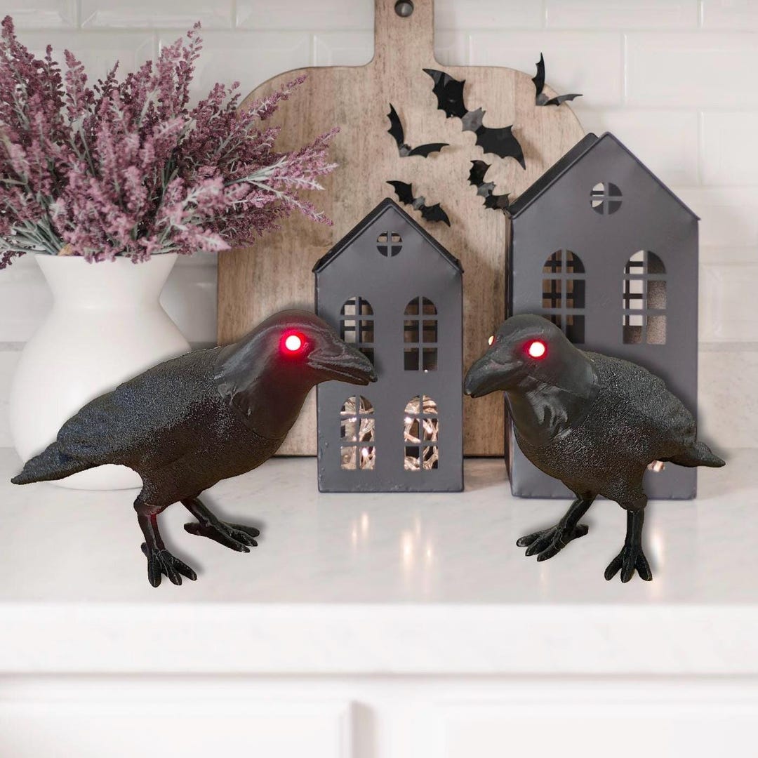 Crow With Glowing Red LED Eyes - Spooky Halloween Decoration - Gothic ...