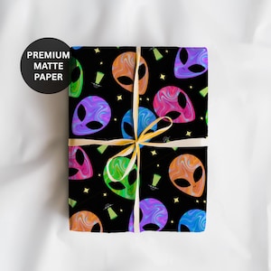 Alien Wrapping Paper Roll Alien Party Decor Gift Wrap for Kids Space Theme Party UFO Giftwrap Cryptid Lover Wrapping Sheet Extraterrestrial