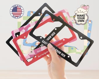 Marco de matrícula personalizado con texto personalizado, soporte para matrícula, regalo para conductor novel, decoración divertida para coche, accesorio para SUV, regalo para propietario de coche, calcomanía