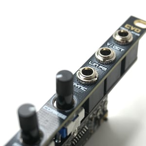 CVO: Oscillator VCO / LFO 2HP Eurorack Synthesizer Module Synth Voltage Controlled Synthesizer Mega Modular Corporation