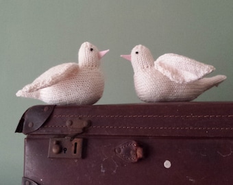 White dove knitting pattern - PDF - cute bird