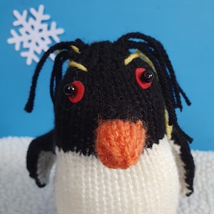 Penguin knit kit all you need to knit a cute penguin Alan the Rockhopper Penguin knitting kit gift image 6