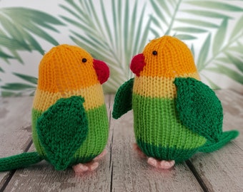 Lovebirds knitting pattern - Lucy and Larry - cute love birds, easy beginners knitting pattern