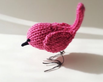 Little bird knitting pattern - PDF - cute bird with wire legs
