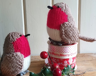 Albert the Robin knitting pattern - easy knit for beginners