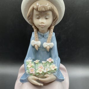 Lladro Figurine, &quot;Pretty and Prim&quot;, #5554, Girl with Flowers, Retired