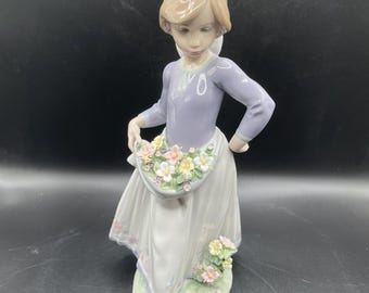 Lladro Figurine, "Precious Petals", #5894, Retired, Girl Holding Flowers