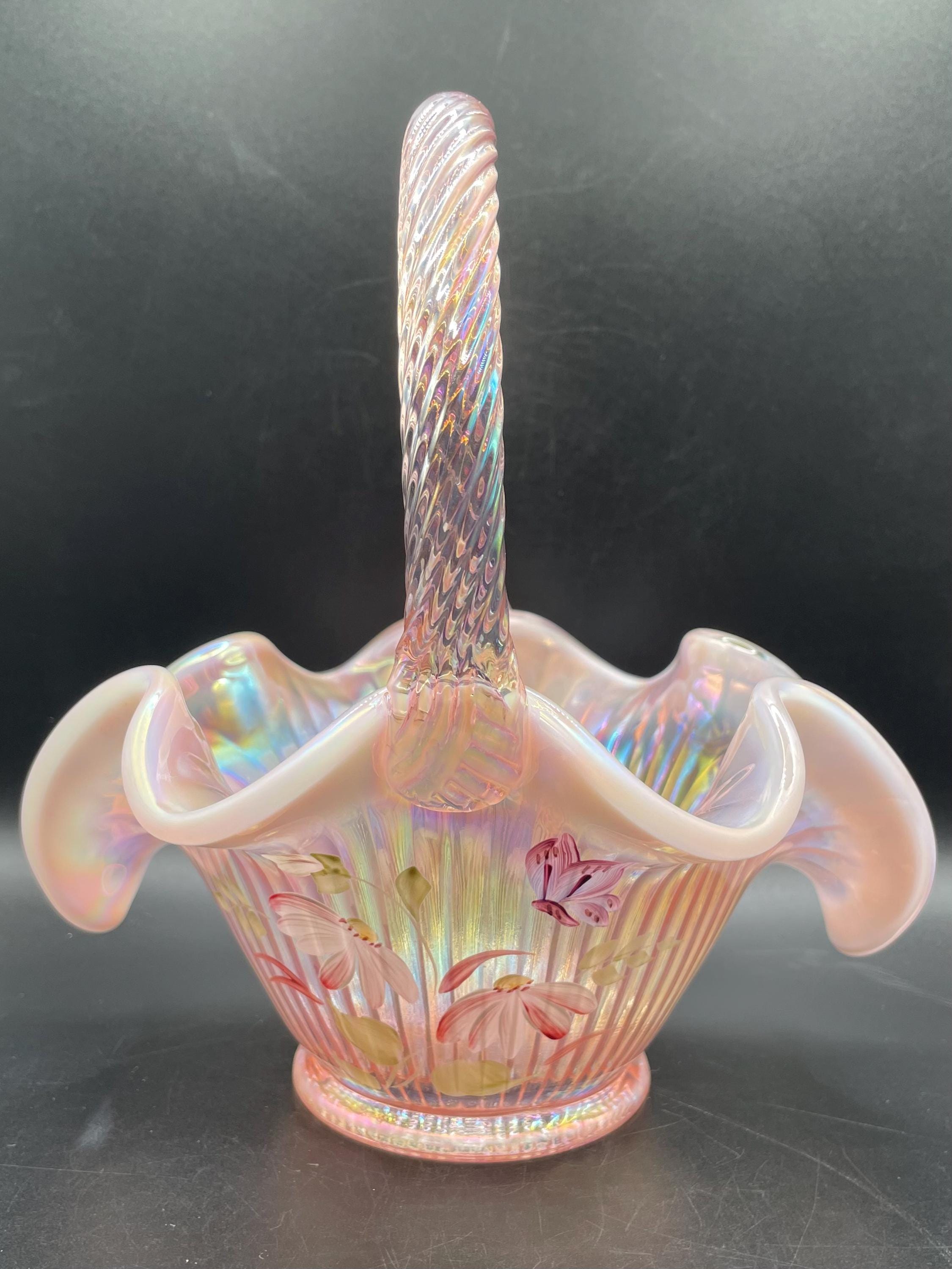 希少！フェントン ピンク色クレストバスケット アンティークfenton アメリカ Fenton Pink Iridescent Basket - Etsy