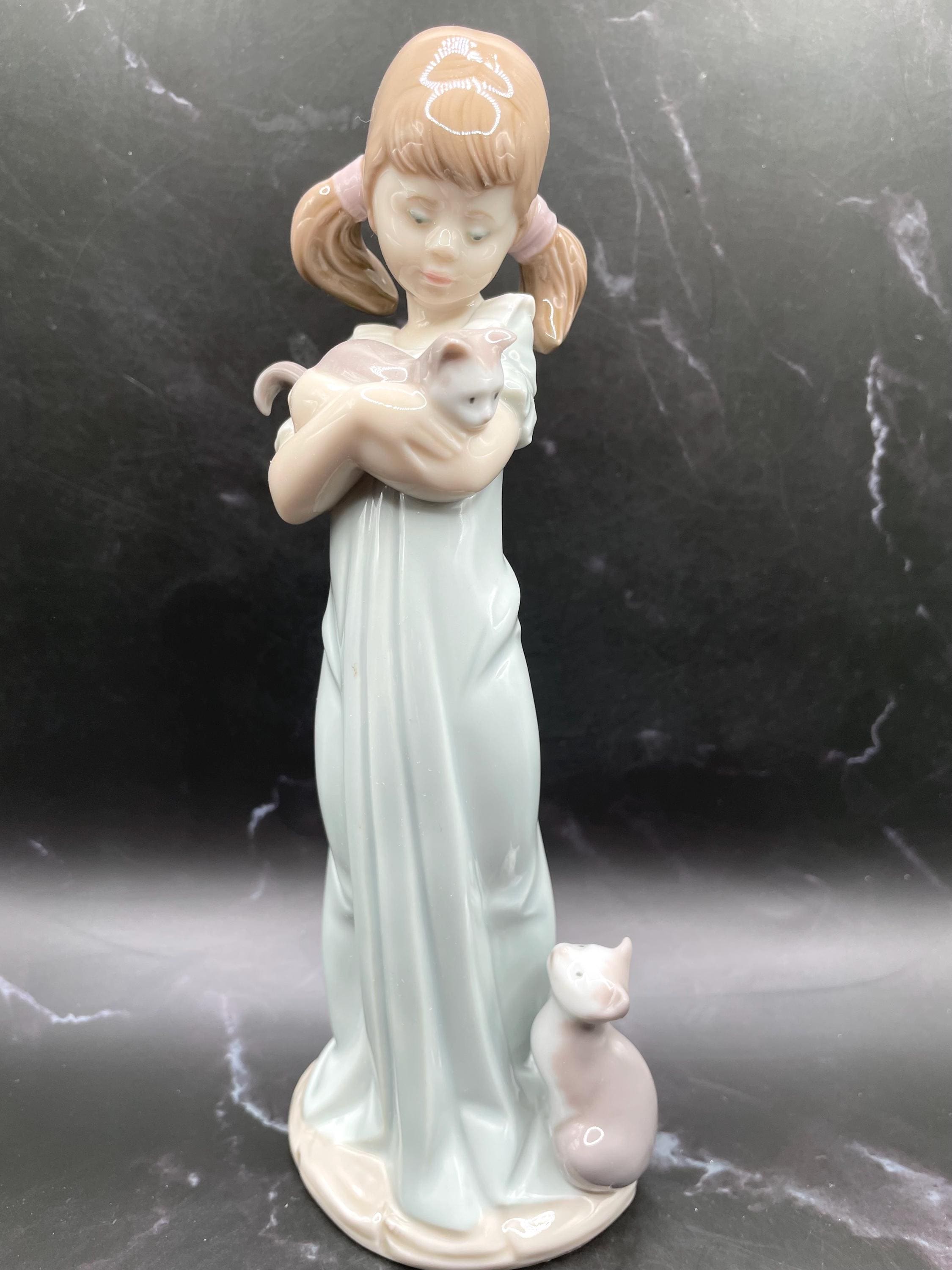 Lladro Little Girl With Kitten - Etsy