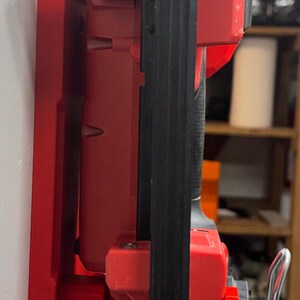 Soporte de montaje en pared compatible con clavadora de puntas Milwaukee M18 de calibre 18 (para #2746-20) imagen 6