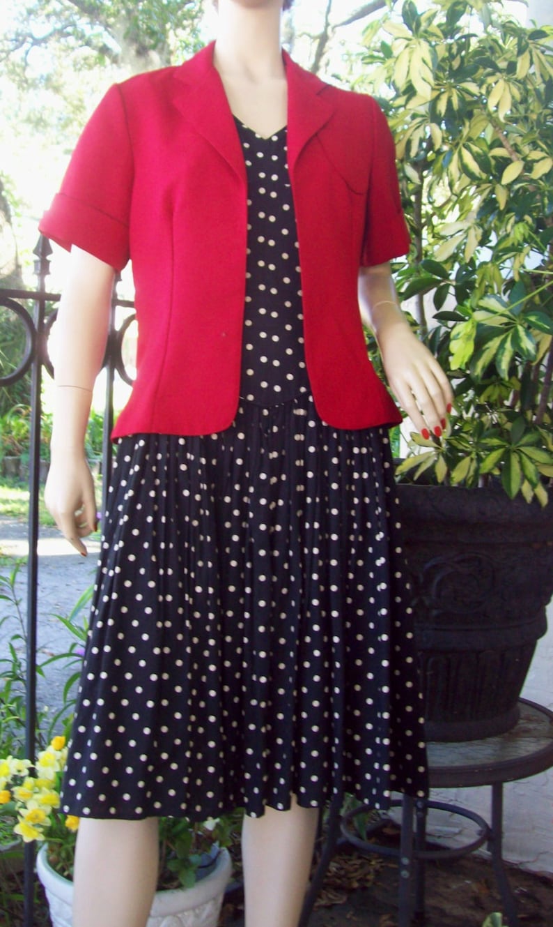 Short Sleeve with Cuffs Vintage Bolero Small Medium Vintage Red Jacket Vintage Crop Vintage 70s Red Double Knit Short Jacket