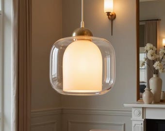 Nowoczesna lampa wisząca ze szkła, matowa wewnętrzna kula z przezroczystym kloszem zewnętrznym, elegancka lampa sufitowa z mosiądzu do jadalni, oświetlenie wyspy kuchennej