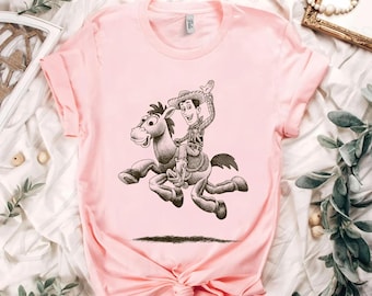 Camiseta gráfica de Disney Pixar Toy Story Woody Bullseye Sketch, camiseta unisex de vacaciones en Disneyland, regalo de cumpleaños familiar, camiseta para adultos y niños pequeños