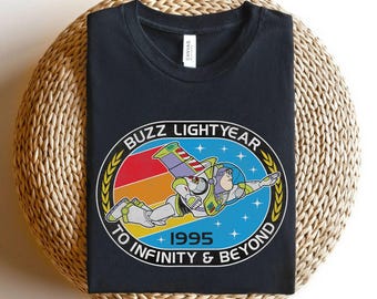 Koszulka retro Disney Pixar Toy Story Buzz Lightyear do nieskończoności i dalej, koszulka unisex WDW Trip z prezentem urodzinowym dla rodziny dla dorosłych i małych dzieci