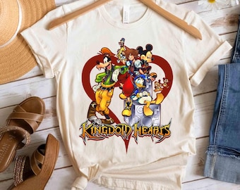 Camiseta unisex de Disney Kingdom Hearts con Mickey, Goofy y Donald, ideal como regalo de cumpleaños familiar para adultos y niños pequeños.