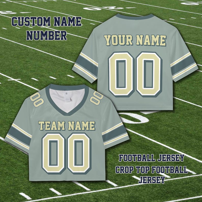 Puede incluir: Dos camisetas de f&uacute;tbol recortadas en color verde claro con detalles en blanco y verde oscuro. Las camisetas tienen el texto "YOUR NAME" y "TEAM NAME" con el n&uacute;mero "00". Tambi&eacute;n se ve el texto "CUSTOM NAME NUMBER" y "FOOTBALL JERSEY CROP TOP FOOTBALL JERSEY".