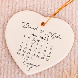 Personalized Married Ornament Calendar Gift, Calendar Ornament Wedding Gift, Custom Wedding Date Anniversary Ornament, Married Ornament