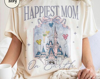 Camiseta retro "La mamá más feliz del mundo" con el castillo de Disney, camiseta con lazo para mamá, camiseta con lazo para mamá con el castillo de Disney, regalo para el Día de la Madre para mamá.
