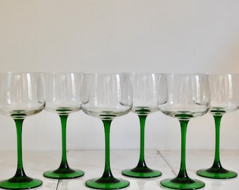 vintage luminarc green glass stem wine glasses / french emerald green glassware / vintage barware