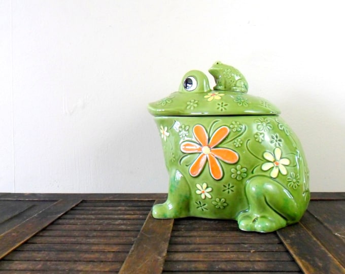 Vintage Spring Frog Ceramic Cookie Jar - Green - Amphibian - Garden - Etsy