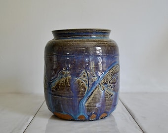 handmade studio pottery vase / ceramic home decor / handmade clay art pottery