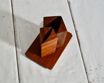 Jarrón de madera seca estructural vintage hecho a mano / escultura de arte de madera / decoración moderna del hogar