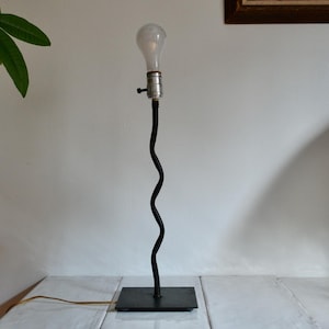 vintage 1980s memphis style black squiggle lamp / post modern home decor / table lamp