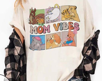Retro Disney-personage Mom Vibes Comfort Colors Shirt, Disney Mom Shirt, Moederdagcadeau, Hertogin, Perdita, Mrs. Potts, Helen Parr, Jumbo