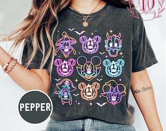 Neon Läskiga Musse Pigg Och Vänner Halloween Komfortfärgad T-shirt, Musse Piggs Inte Så Läskiga T-shirts, Disneyresa Halloween 2025, Halloweentröjor