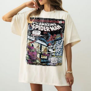 Retro Marvel The Amazing Spider-Man Retro Comics Book Cover Vintage Shirt, MCU Fans Marvel Studios Disneyland Family Vacation Holiday Gift image 2