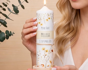Candela battesimale personalizzata, disegno prato fiorito - Melissa - Fiori di campo - Per battesimo, candela per battesimo, candela battesimale, candela battesimale personalizzata - nastro
