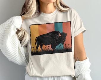 Camisetas de búfalo: Animal retro, estilo al aire libre, silueta natural, diseño de bisonte