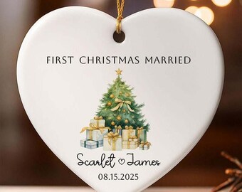 Adorno de Sr. y Sra., Regalo de boda, Recuerdo personalizado de la primera Navidad, Adorno de nuestra primera Navidad como Sr. y Sra., Idea para regalo de inauguración de casa de Sr. y Sra.