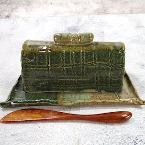 Ceramic Butter Dish with Wood Spreader Knife, Green Covered Pottery Stick Butter Holder