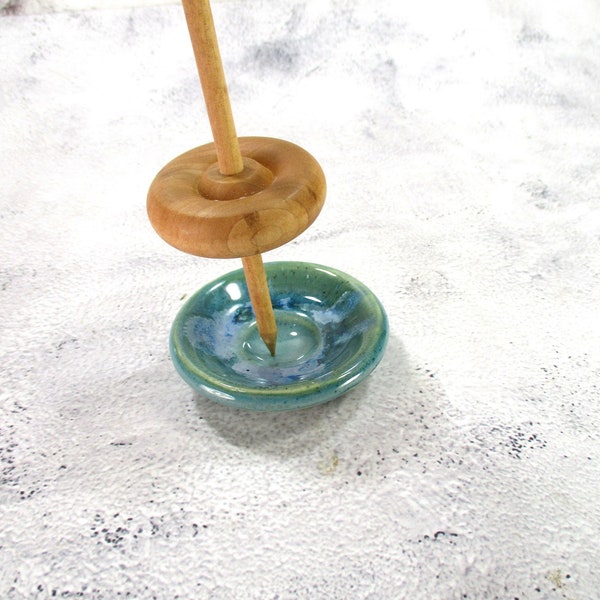 Ceramic spinning bowl, pottery supported spindle dish, large stoneware hand spinning disk