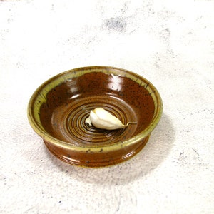 Ceramic garlic grater plate, pottery ginger grater bowl, grated garlic and oil bread dipping dish, foodie gift