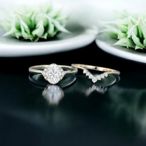 Oval cut Moissanite Engagement ring set Vintage Yellow Gold Bridal ring set Diamond wedding ring set for Women Promise Anniversary ring